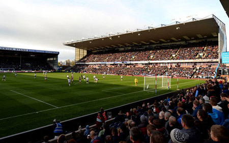 而他与其专 而他与其专